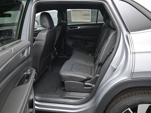 New 2026 Volkswagen Atlas Cross Sport SE image 11