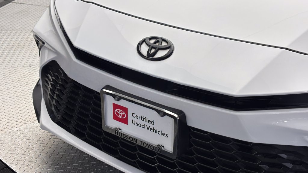 Certified 2025 Toyota Camry SE w/ Convenience Package FWD image 2