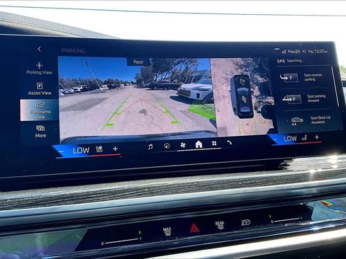 Used 2023 BMW 740i image 25