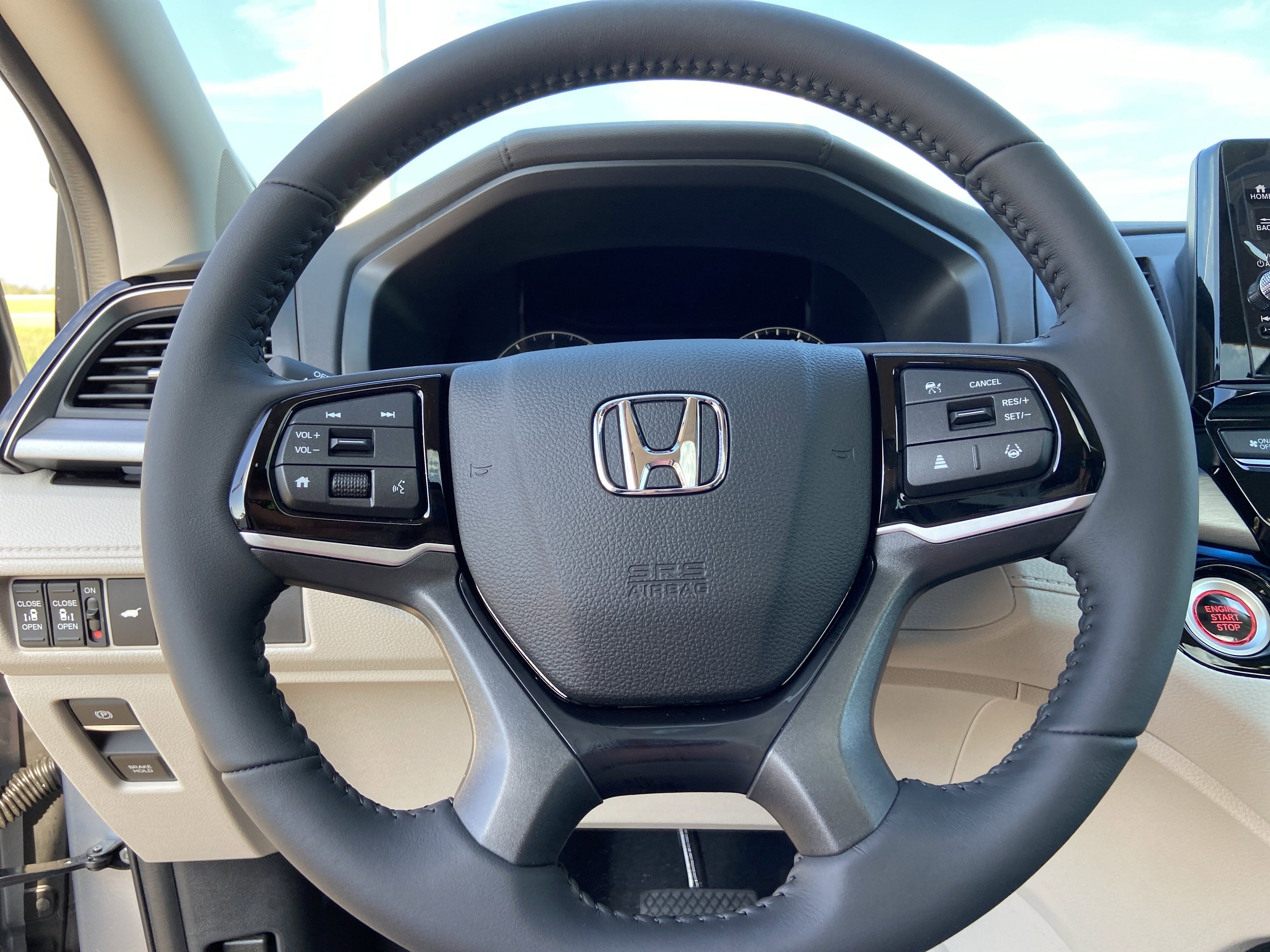 New 2026 Honda Odyssey Touring image 31