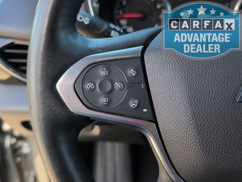Used 2023 Chevrolet Traverse RS image 20