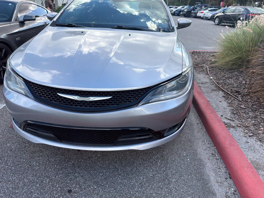 Used 2015 Chrysler 200 S w/ Navigation & Sound Group I FWD image 18