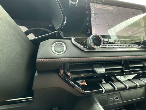 New 2026 Chevrolet Colorado Z71 w/ Technology Package image 17