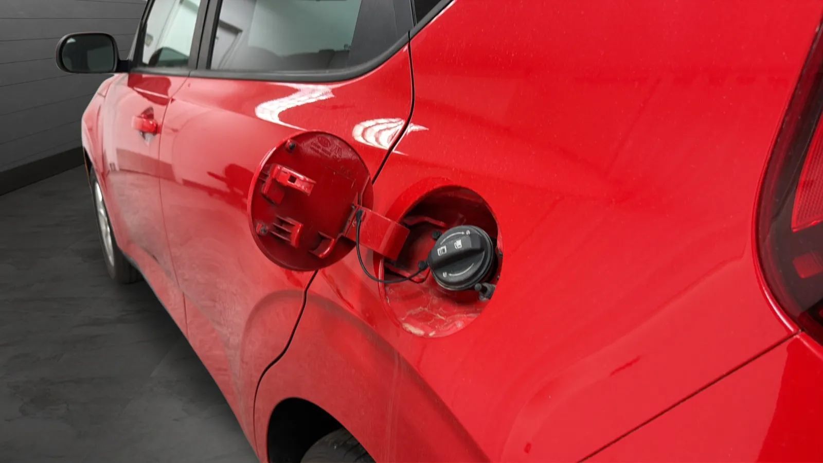 Used 2020 Kia Soul S FWD image 25