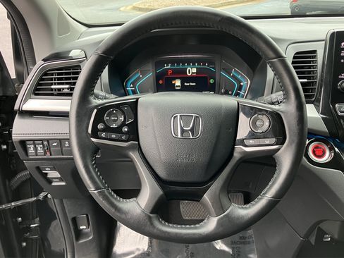 Certified 2024 Honda Odyssey Touring image 21