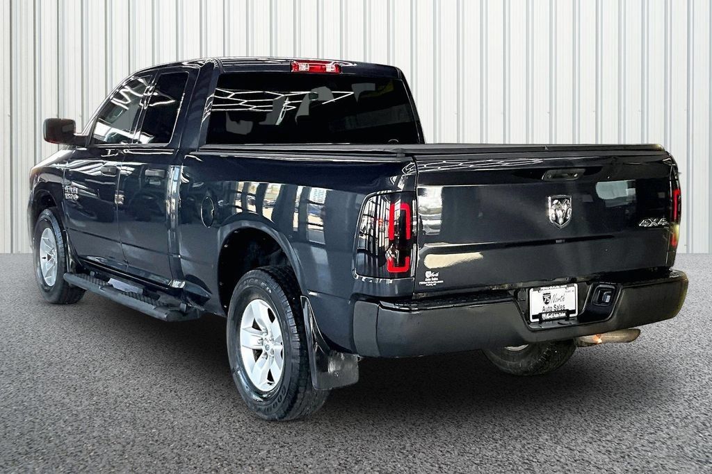 Used 2018 RAM 1500 Express AWD/4WD image 4