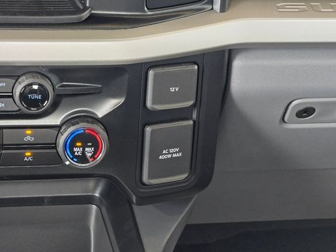 New 2025 Ford F450 XLT image 15