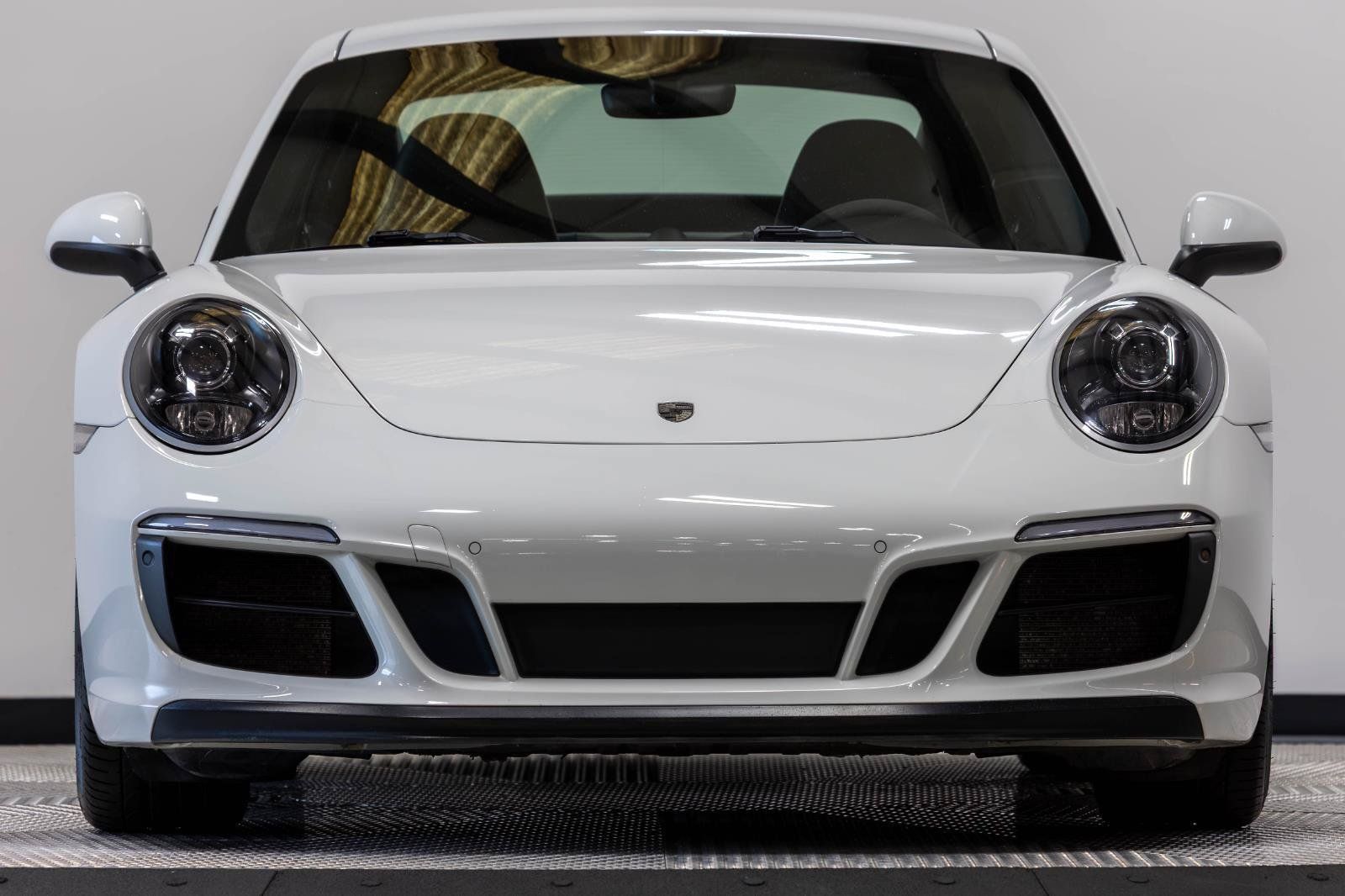 Used 2019 Porsche 911 Carrera GTS RWD image 4