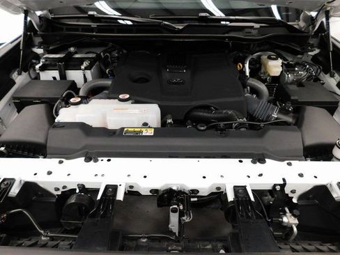 Used 2025 Toyota Tundra Limited image 42