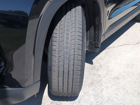 Certified 2024 Toyota Grand Highlander XLE image 12