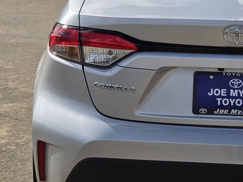 Used 2026 Toyota Corolla LE FWD image 10