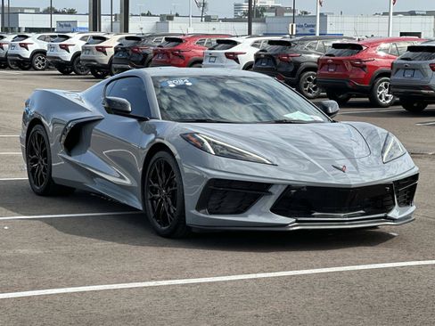 Used 2024 Chevrolet Corvette Stingray Preferred Cpe w/ Battery Protection Package RWD image 6