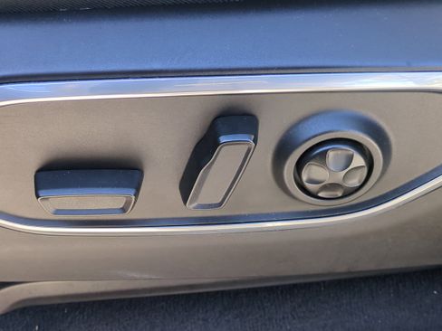 Certified 2022 Jeep Wagoneer Series I image 21