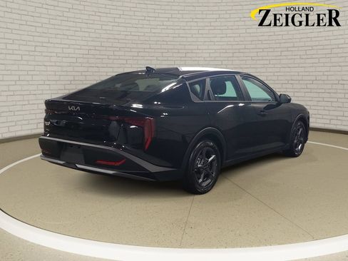 New 2026 Kia K4 FWD image 5