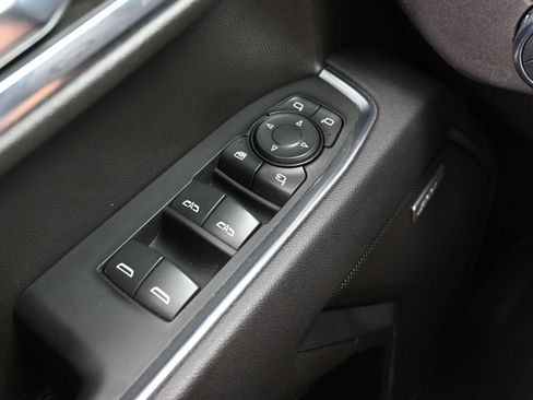 Used 2023 GMC Sierra 1500 SLT AWD/4WD image 25