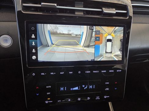 Used 2024 Hyundai Tucson Limited image 40