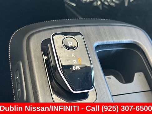 Used 2023 Nissan Ariya FWD image 32