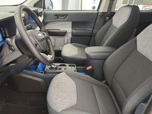 New 2025 Ford Maverick XLT w/ XLT Luxury Package image 10