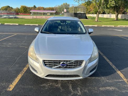 Used 2012 Volvo S60 T5 image 2
