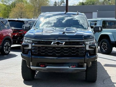 Used 2022 Chevrolet Silverado 1500 ZR2 w/ Technology Package AWD/4WD image 38