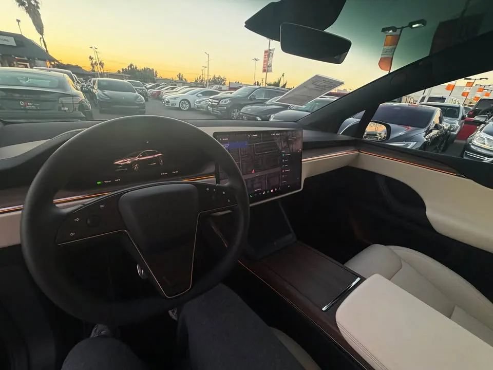 Used 2026 Tesla Model X AWD/4WD image 15