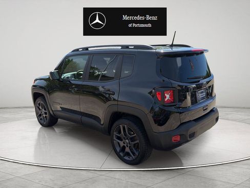 Used 2021 Jeep Renegade Latitude AWD/4WD image 3