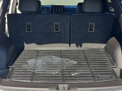 Used 2023 Chevrolet Blazer RS w/ Enhanced Convenience Package image 12