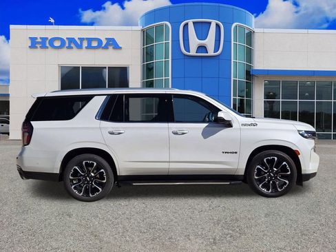 Used 2023 Chevrolet Tahoe High Country w/ Advanced Technology Package AWD/4WD image 2