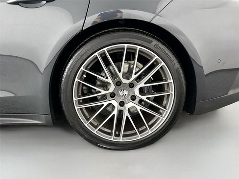Certified 2024 Porsche Panamera 4 AWD/4WD image 12