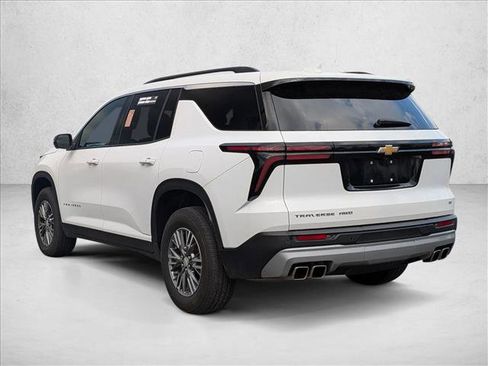 Used 2024 Chevrolet Traverse LT AWD/4WD image 7