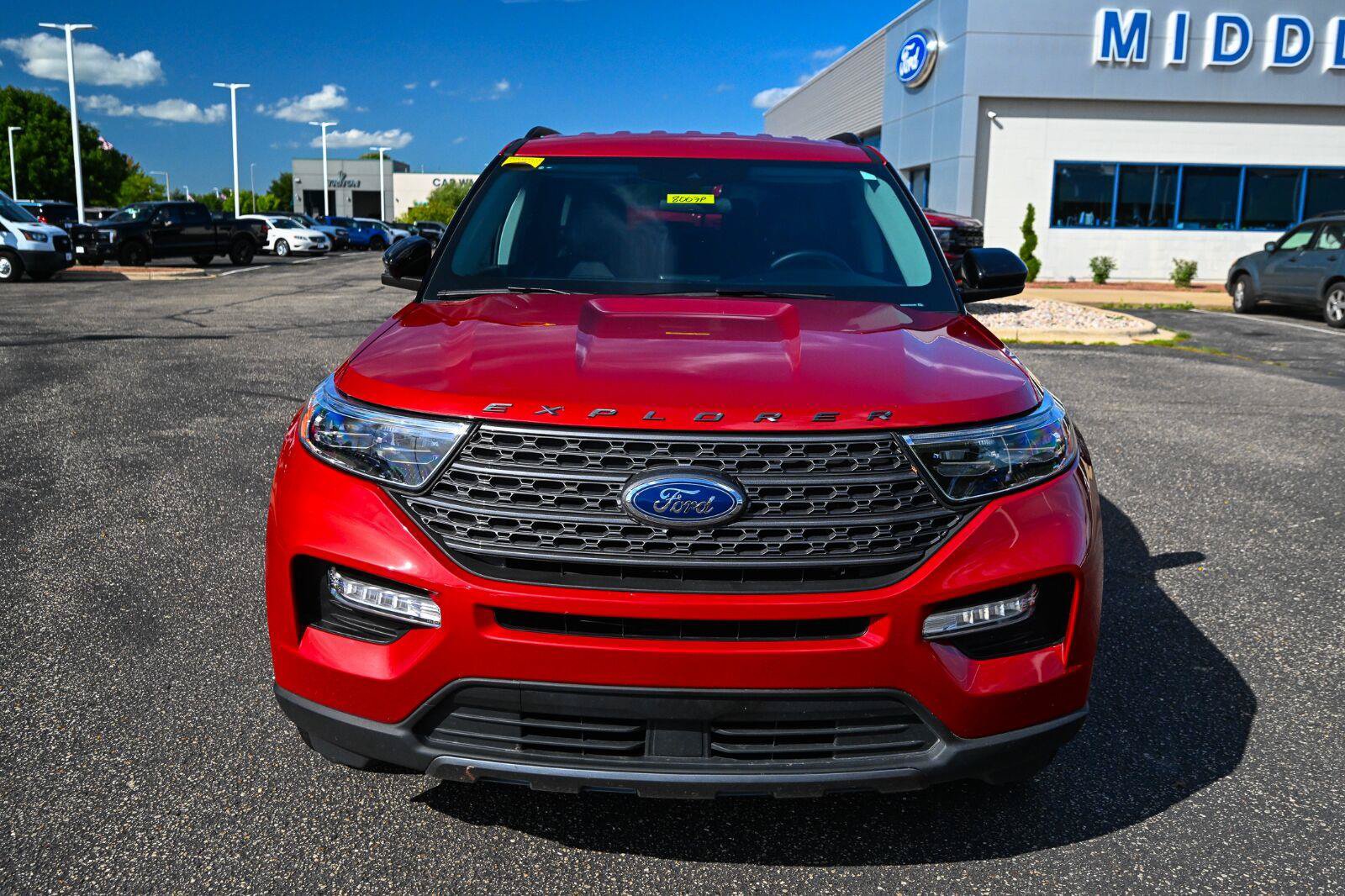 Certified 2024 Ford Explorer XLT AWD/4WD image 10