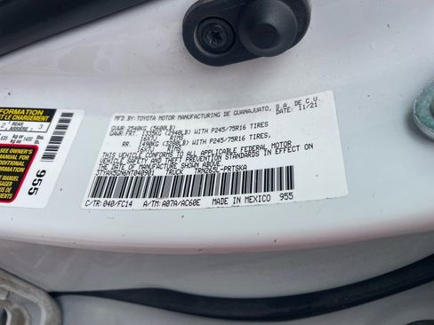 Used 2022 Toyota Tacoma SR5 image 8