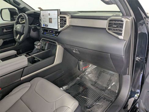 Certified 2026 Toyota Tundra Limited AWD/4WD image 29