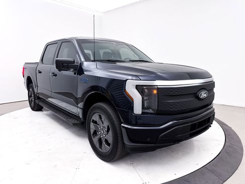Used 2024 Ford F150 Lightning Flash w/ Max Trailer Tow Package image 12