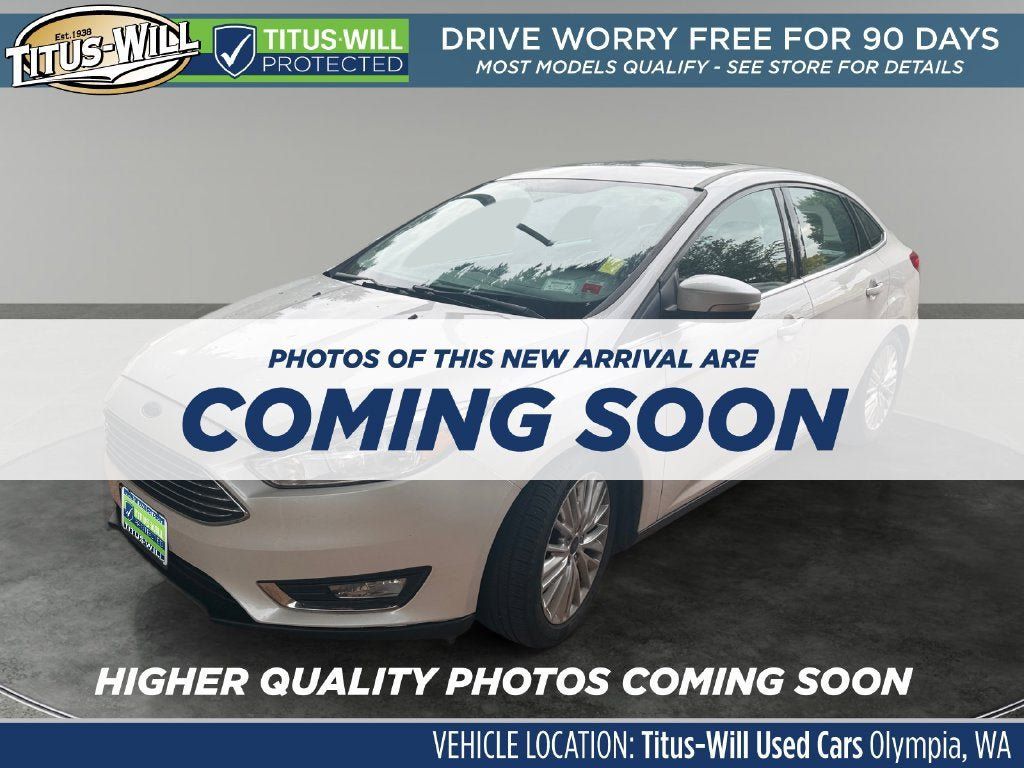 Used 2018 Ford Focus Titanium FWD image 2