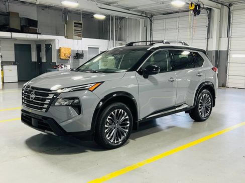 New 2026 Nissan Rogue Platinum w/ Platinum Premium Package AWD/4WD image 16