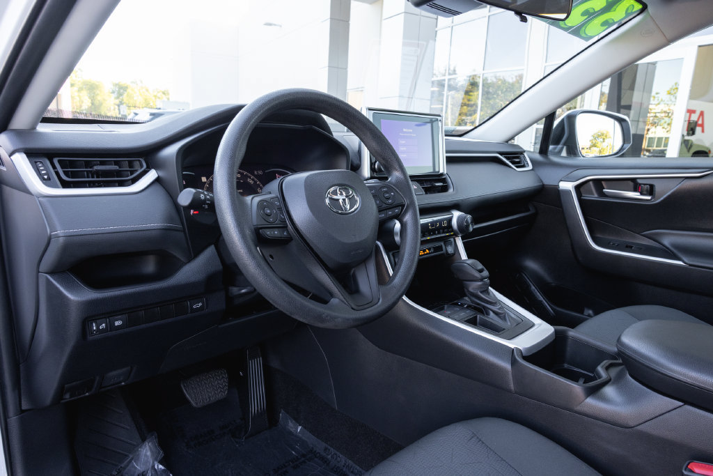 Certified 2024 Toyota RAV4 XLE w/ Convenience Package FWD image 10