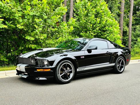 Used 2007 Ford Mustang GT RWD image 14
