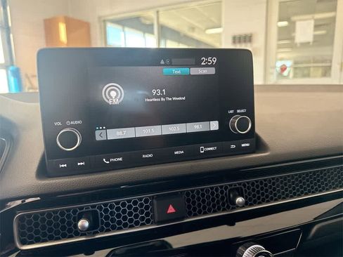 Certified 2025 Honda Civic Sport image 30