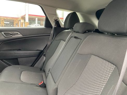 Used 2024 Kia Sportage LX FWD image 10