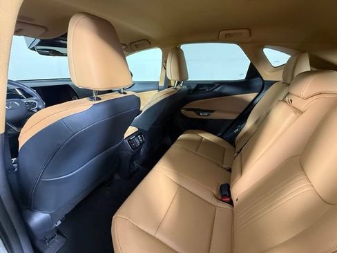 Used 2025 Lexus NX 250 FWD w/ Towing Package (2000 Lbs) image 25