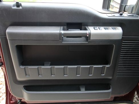 Used 2016 Ford F250 Lariat w/ Lariat Ultimate Package image 19