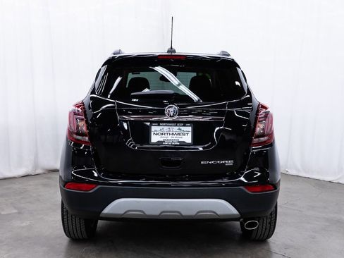 Used 2021 Buick Encore Preferred AWD/4WD image 5