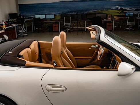 Used 2007 Porsche 911 Carrera 4S AWD/4WD image 24