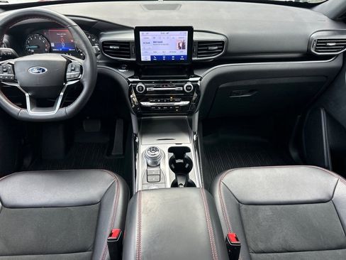 Used 2023 Ford Explorer ST-Line w/ Class IV Trailer Tow Package image 16