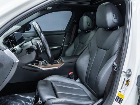 Used 2020 BMW 330i xDrive Sedan w/ Convenience Package image 5