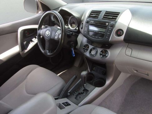 Used 2007 Toyota RAV4 Limited FWD image 10