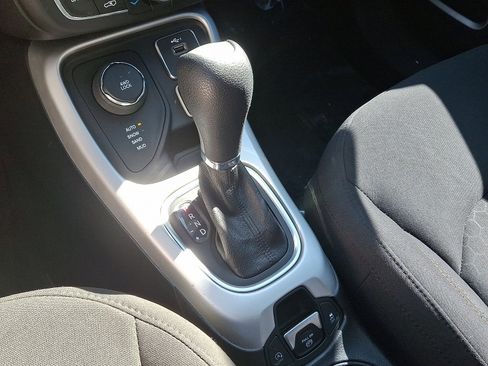 Used 2019 Jeep Compass Sport image 14