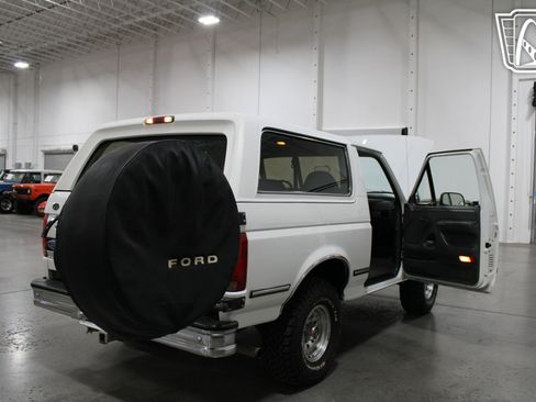 Used 1992 Ford Bronco XLT image 39