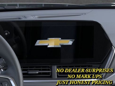 New 2026 Chevrolet Trax LT w/ Driver Confidence Package FWD image 20